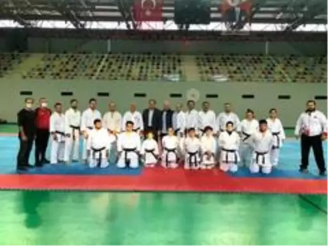 Türkiye Karate Federasyonu'nun 'Antrenör Gelişim Seminerleri' Trabzon'da düzenlendi