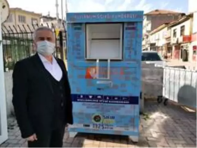 Bucak'ta Giysi Kumbarası