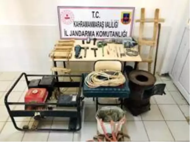 Kahramanmaraş'ta kaçak kazı yapan 4 kişi suçüstü yakalandı