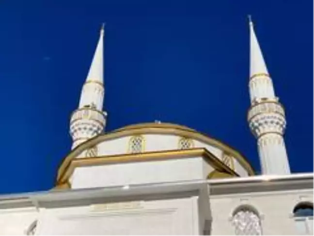 Horasan'da Mescid-i Aksa Camii ibadete açıldı