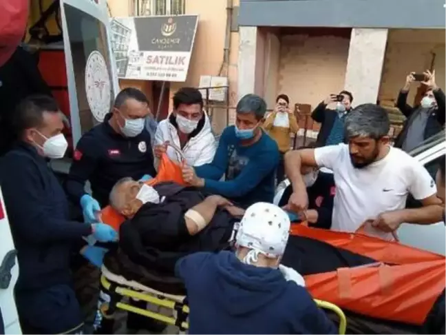 Kısıtlamada 2 grup arasında silahlı kavga: 4 yaralı