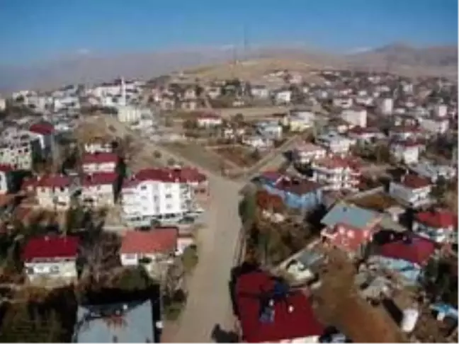 Tufanbeyli yasağa uydu, sokaklar bomboş kaldı