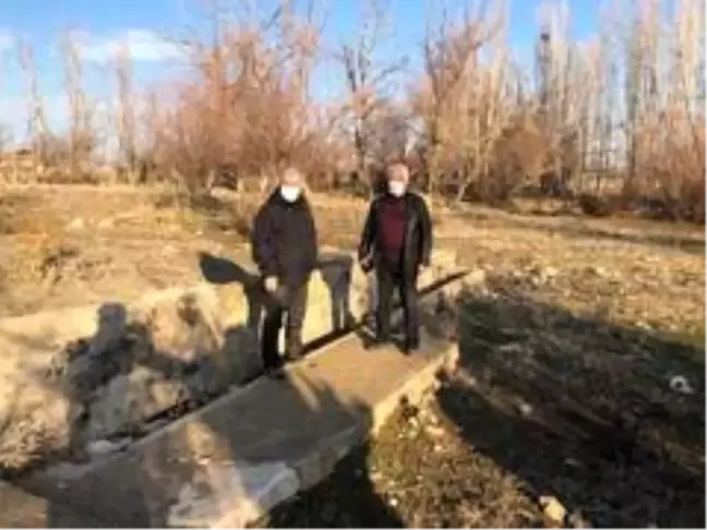 Vali Akın, Seyfe Gölü'nde incelemelerde bulundu