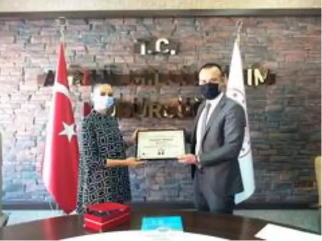 Ağrı Milli Eğitim Müdürü Tekin, eTwinning'de başarılı okul ve öğretmenleri ödüllendirdi