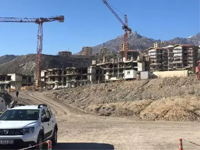 Su altında kalacak Yusufeli'nin, yeni yerleşim yerinde sona gelindi