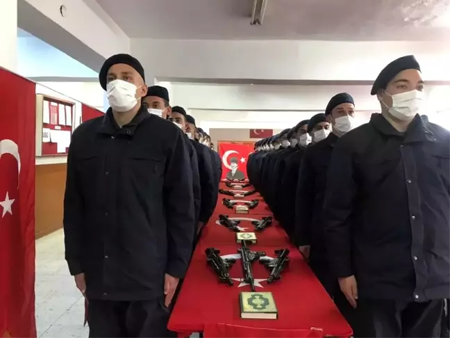 Acemi askerlere yemin töreni düzenlendi