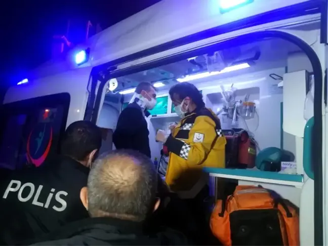 İzmir'de iki ayrı trafik kazası: 2'si polis 4 yaralı