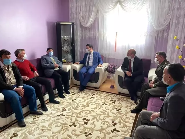 Kaymakam Dertlioğlu ve Başkan Sağlam'dan şehit ailelerine ziyaret