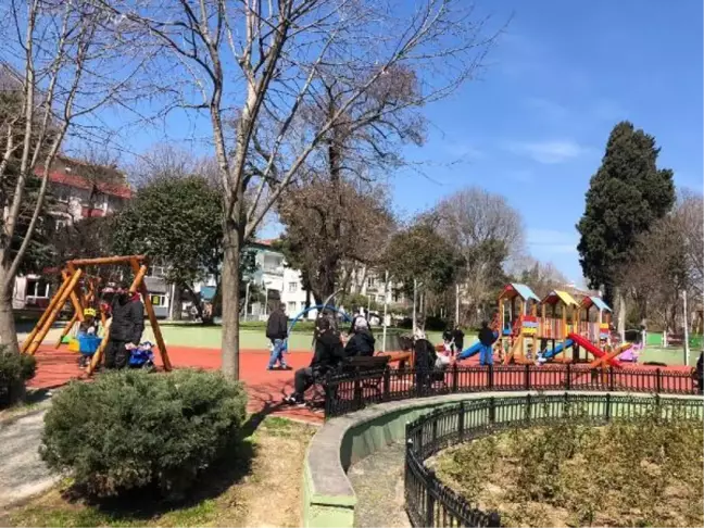 BAKIRKÖY'DE KISITLAMAYA RAĞMEN PARKLAR DOLDU TAŞTI