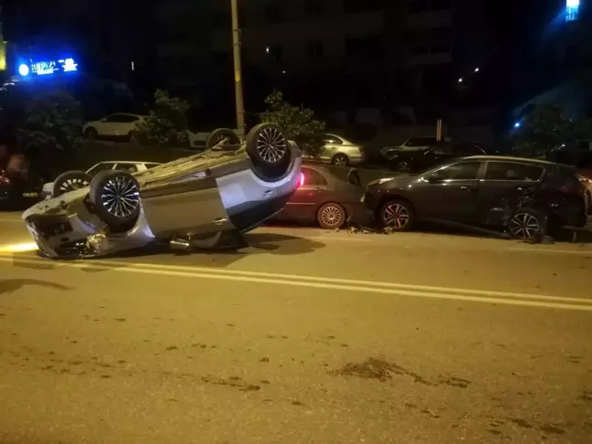 Lüks cip park halindeki araca çarpıp takla attı: 1 yaralı