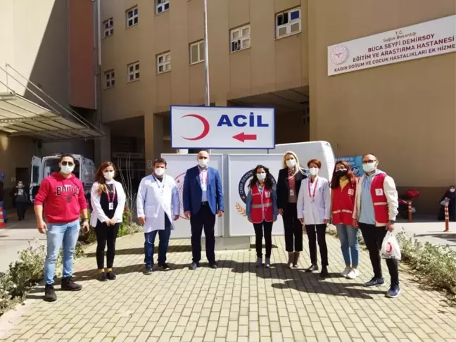 Sağlık çalışanlarına motivasyon kiti dağıttı