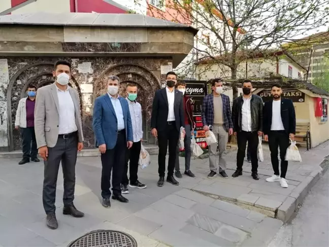AK Parti'nin 'İftara 5 kala' programı yüz güldürdü