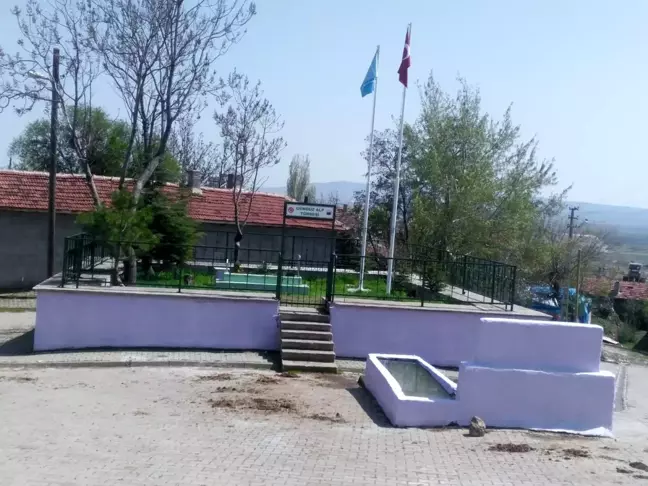 Gündüz Alp'in türbesindeki revizyon ve güzelleştirilme çalışmaları tamamlandı
