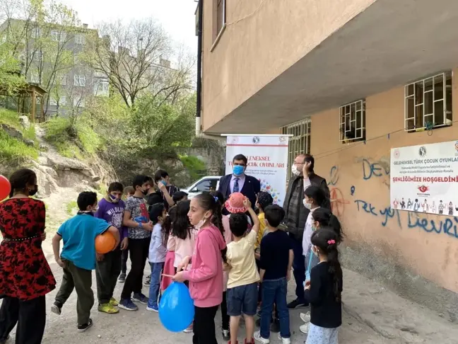 İdareci ve Bürokratlar Birliği Derneği'nden Geleneksel Çocuk Oyunları Projesi