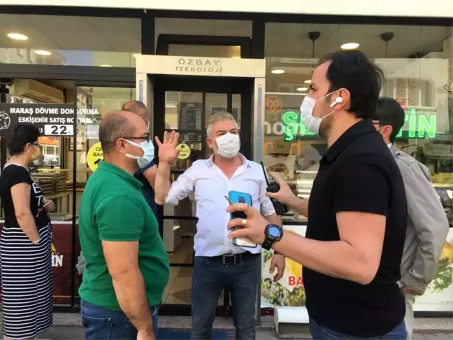 Baklava kuyruğunda işletme sahibi ile polis arasında gergin anlar