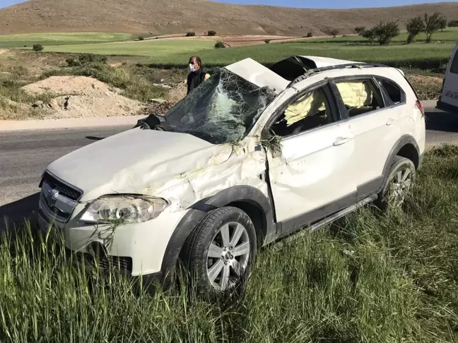 Elazığ'da cip takla attı, 1'i ağır 3 yaralı