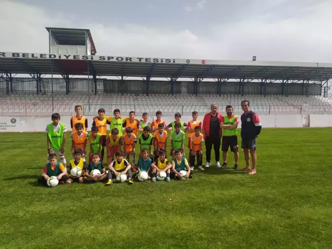 Diyarbakır Büyükşehir Belediyesi, spor etkinlik ve kurslarına başladı