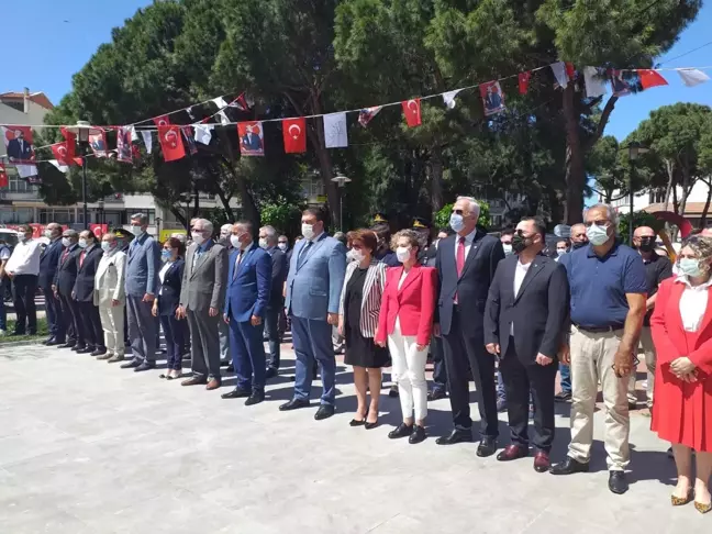 İzmir'in ilçelerinde 19 Mayıs Atatürk'ü Anma, Gençlik ve Spor Bayramı kutlandı