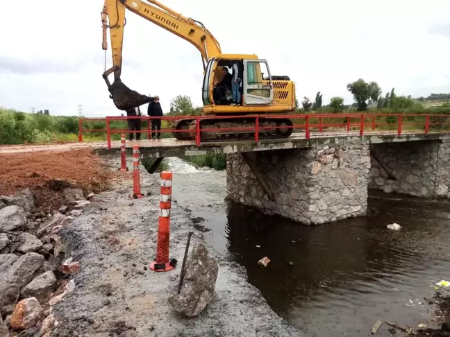 Kullanılamaz hale gelen köprü yeniden yapıldı