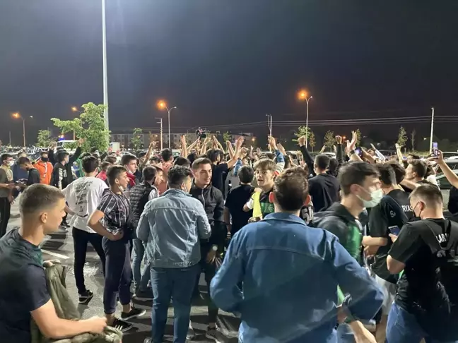 Sakaryaspor finale çıktı, taraftar coştu