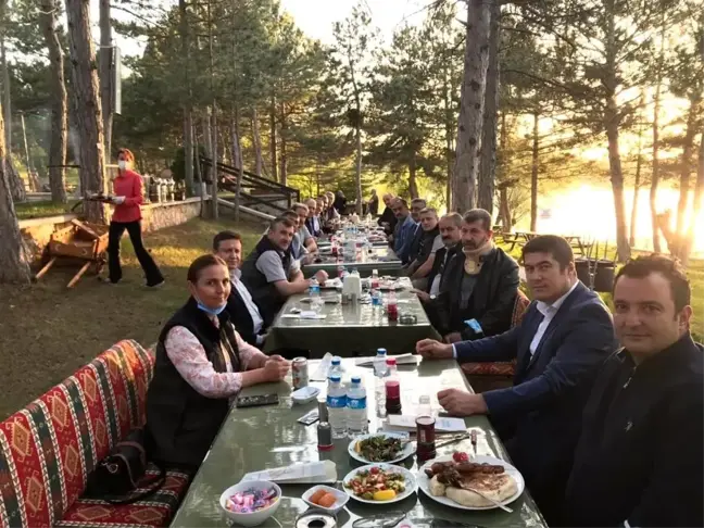 8 sene Eskişehir'de görev yapan Adil Koçaslan için veda yemeği