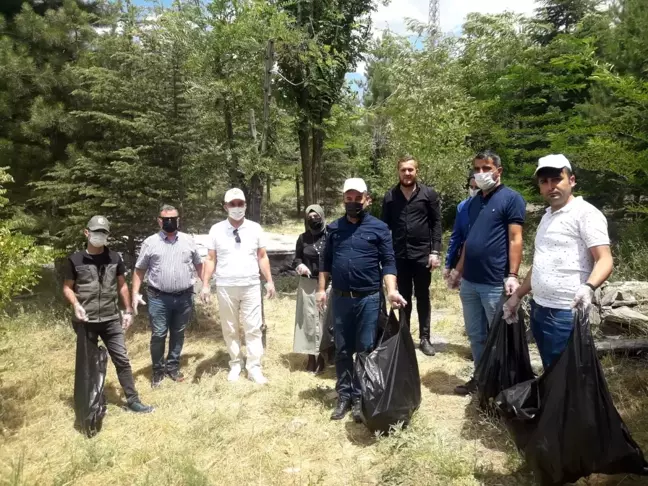 Hakkari AK Parti'den temizlik kampanyası