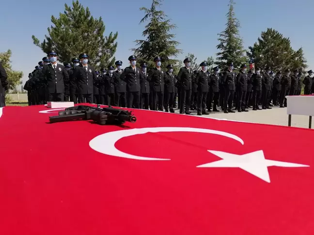 Son dakika! Ereğli'de polis adaylarının mezuniyet sevinci