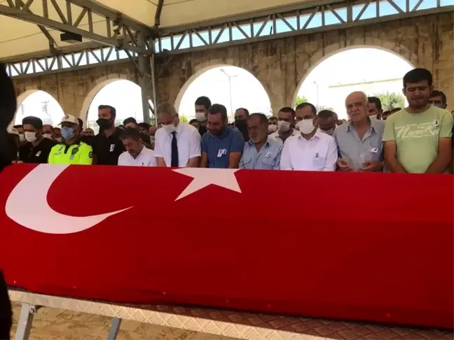 Son dakika haber | Hayatını kaybeden polis memuru toprağa verildi