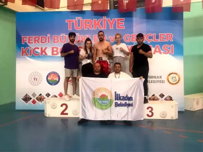 KİCK BOKS TAKIMI 3 ALTIN 2 GÜMÜŞ 1 BRONZ MADALYA İLE SAMSUN'A DÖNDÜ