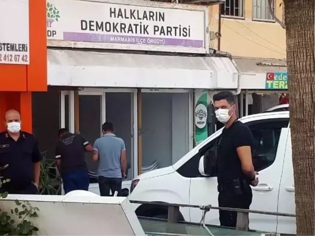 Son dakika haber! Marmaris'te HDP ilçe binasına saldıran şüpheli gözaltına alındı (2)