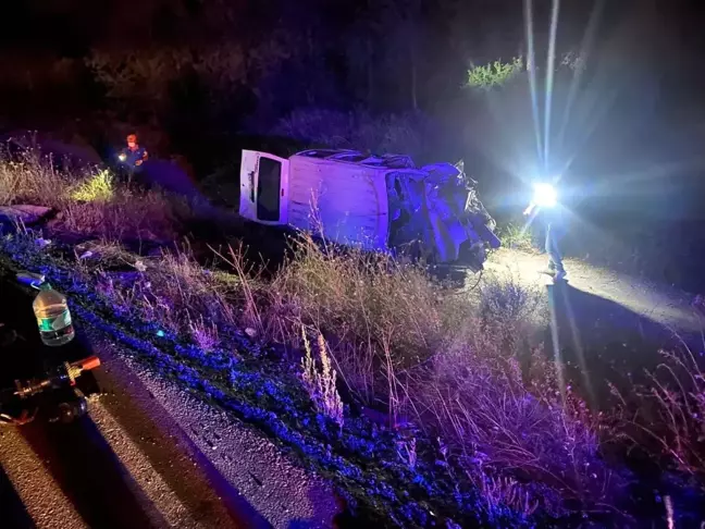 Afyonkarahisar'da zincirleme trafik kazası: 3 ölü ve 2 yaralı