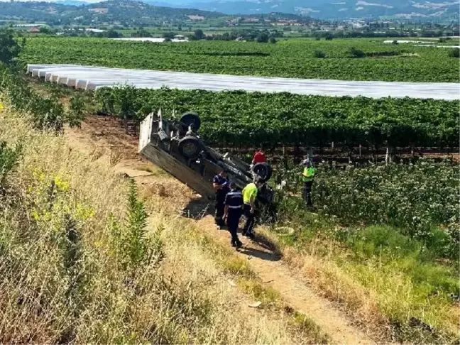 Kamyonet tarlaya devrildi: 1 ölü, 1 yaralı