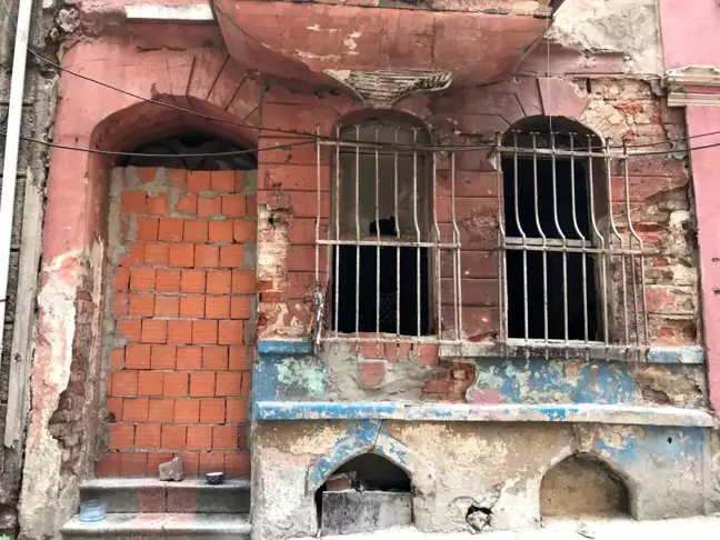 Beyoğlu'nda bulunan tarihi binaların kapıları çalındı