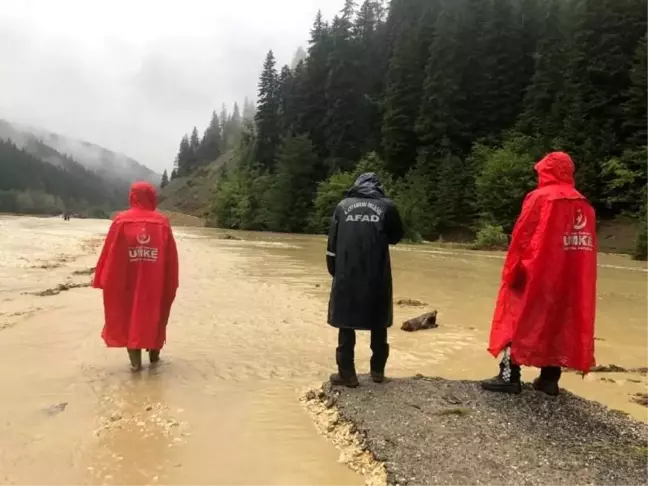 Sel Kastamonu'da hayatı tamamen durdurdu