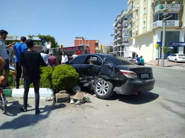 Osmaniye'de askeri ambulans ile otomobil çarpıştı: 2 yaralı