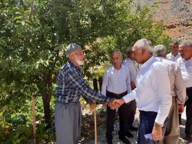 Milletvekili Taş, Çelikhan'ın tüm köy ve mezralarını gezdi