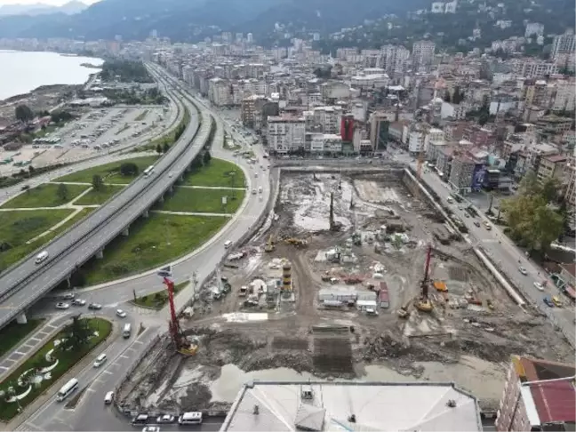 RİZE'DE TARİHİ DÖNÜŞÜM; YENİ YAPILAR KAZIKLARLA SABİTLENECEK