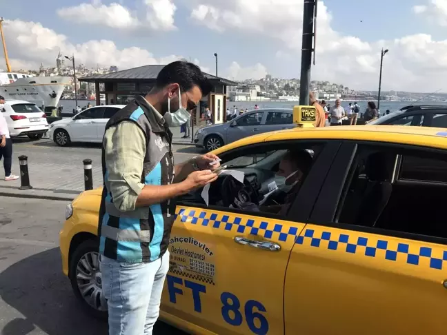 Eminönü'nde sivil ekiplerden taksilere yönelik denetim