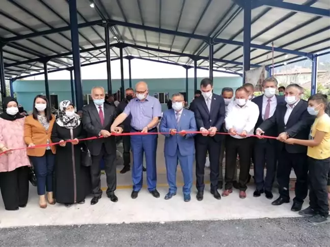 İnhisar'da kapalı pazar yeri açıldı