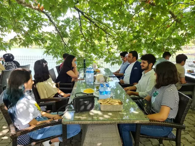 Başkan Yıldırım başarılı öğrencilerle buluştu