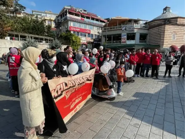 ÜSKÜDAR'DA KIZILAY HAFTASI KUTLAMALARI