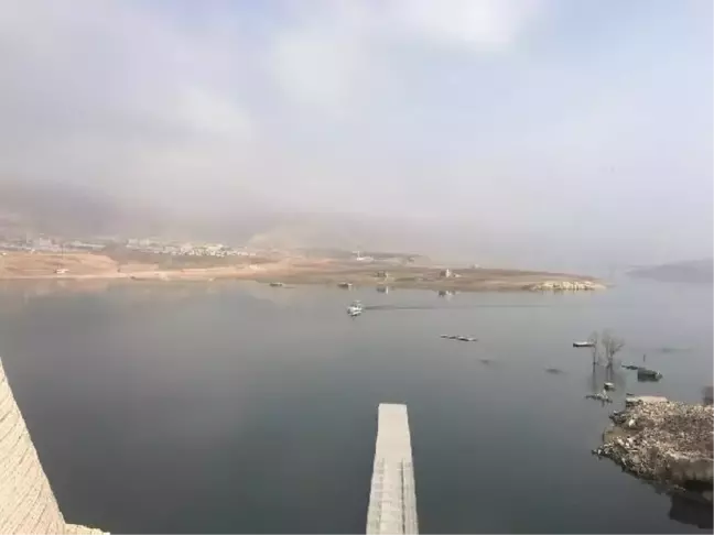 Baraj suları çekildi, eski Hasankeyf göründü