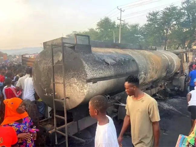 Sierra Leone'deki yakıt tankeri faciasında ölü sayısı 99'a yükseldi