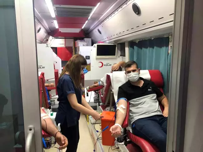 Son dakika haberi: Gönül Elçileri liselilerle birlikte kan bağışında bulundu