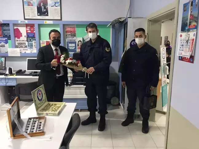 Kastamonu'da jandarmadan Öğretmenler Günü ziyaretleri
