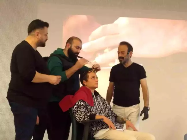 Manisalı kuaförler bilgi paylaşımı için bir araya geldi