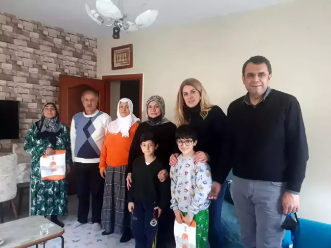 AK Parti İstanbul'dan bir günde 4 Bin 55 ev ziyareti