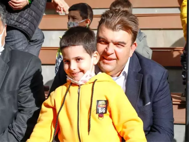Seferihisar Belediyesi Bilim Şenliği başladı