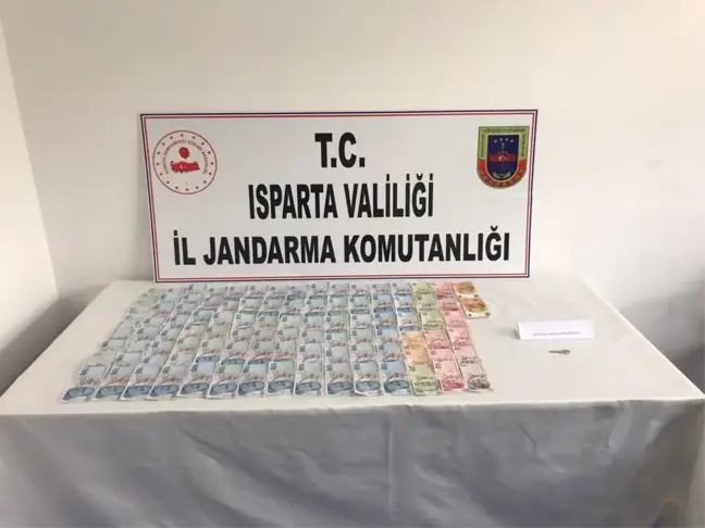 Isparta'da hırsızlık yaptıkları iddia edilen 3 şüpheli tutuklandı