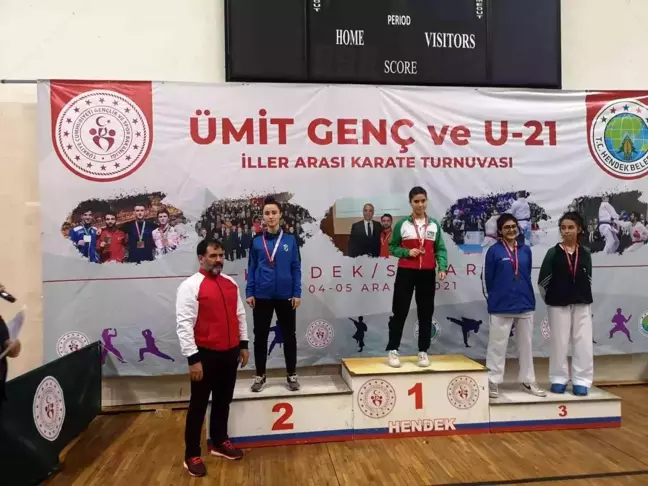 Kartepe Belediyespor, Sakarya'dan madalya ile döndü